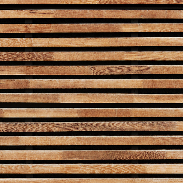 Nahaufnahme eines Möbelstücks aus hochwertigem Holz mit starker Maserung