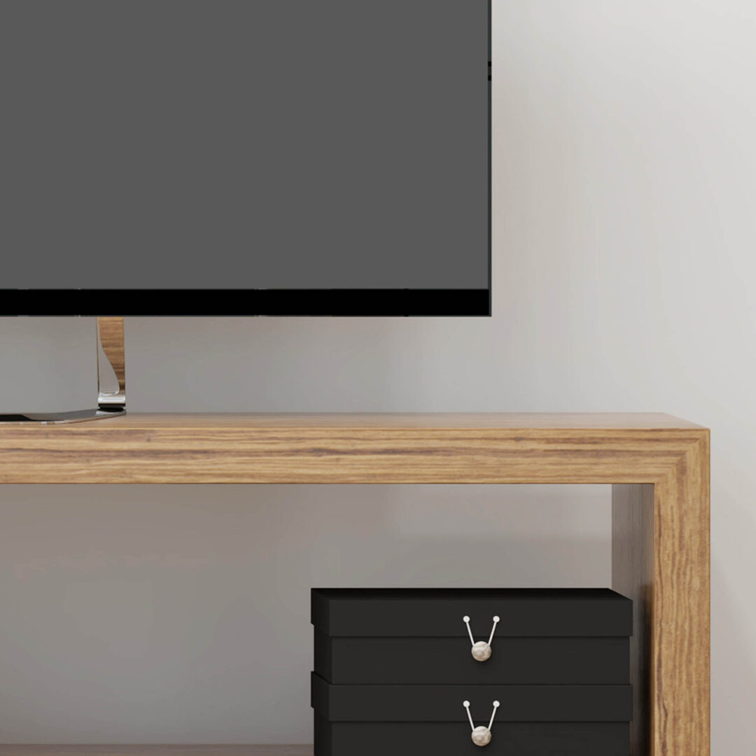 TV-Aufsatz aus hellem Echtholz in schlichtem Design